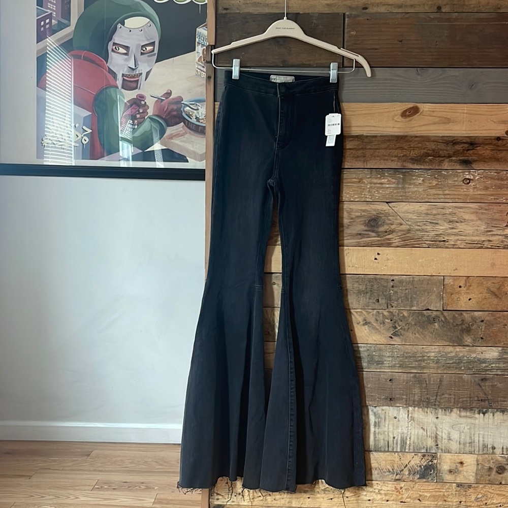 Free people Just Float On Flare Jeans